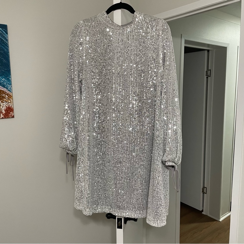 Silver Sequin Long Sleeve Dress Size 8 NWT
